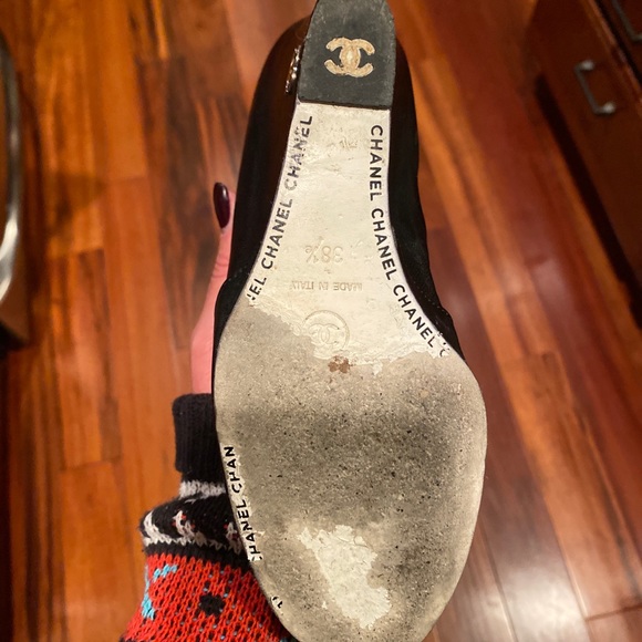 Auth Chanel black lambskin leather wedge booties - Picture 3 of 6